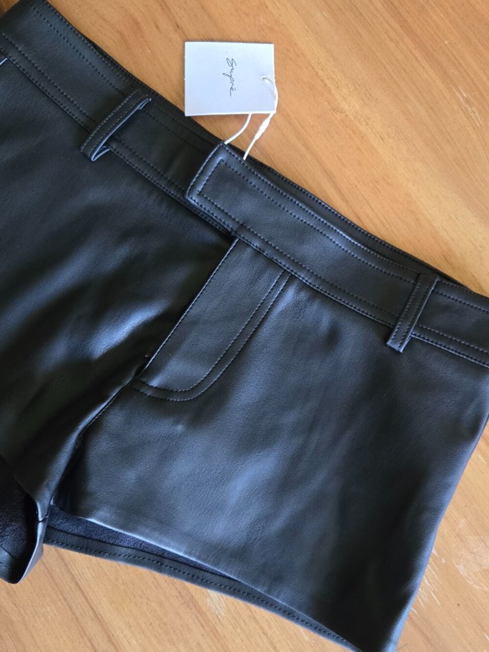 supre black faux leather mini shorts nwt | size 6